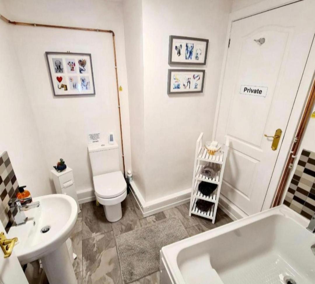 Beautiful 2 Bedroom Annexe In Popular Town Location Narberth Dış mekan fotoğraf