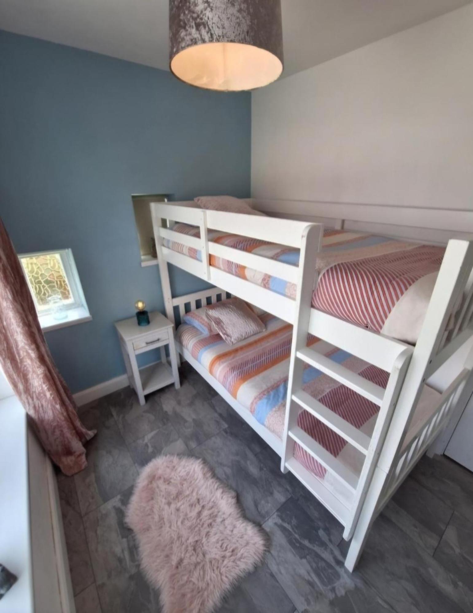 Beautiful 2 Bedroom Annexe In Popular Town Location Narberth Dış mekan fotoğraf